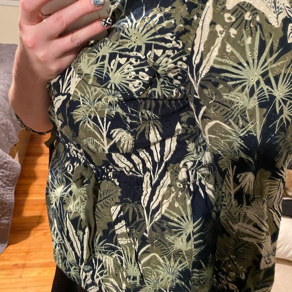 Sanctuary cotton jungle print top L - Picture 8 of 10